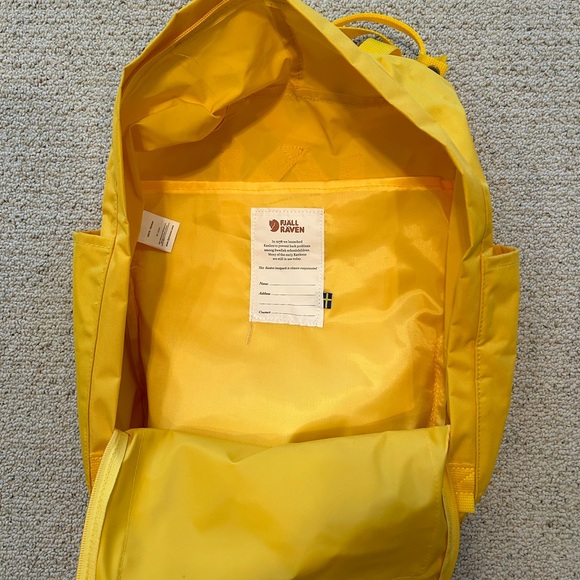 FJALLRAVEN KANKEN Warm Yellow Iconic Backpack - Picture 4 of 4